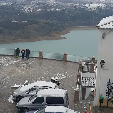 Mirador En La Plaza De Zahara *
